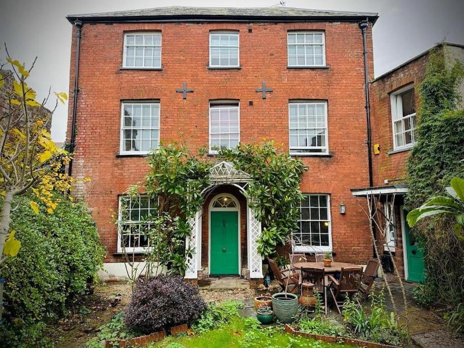 Large Georgian House In Heart Of Exeter别墅 外观 照片